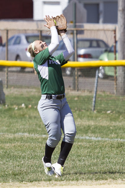 041115-softball-07